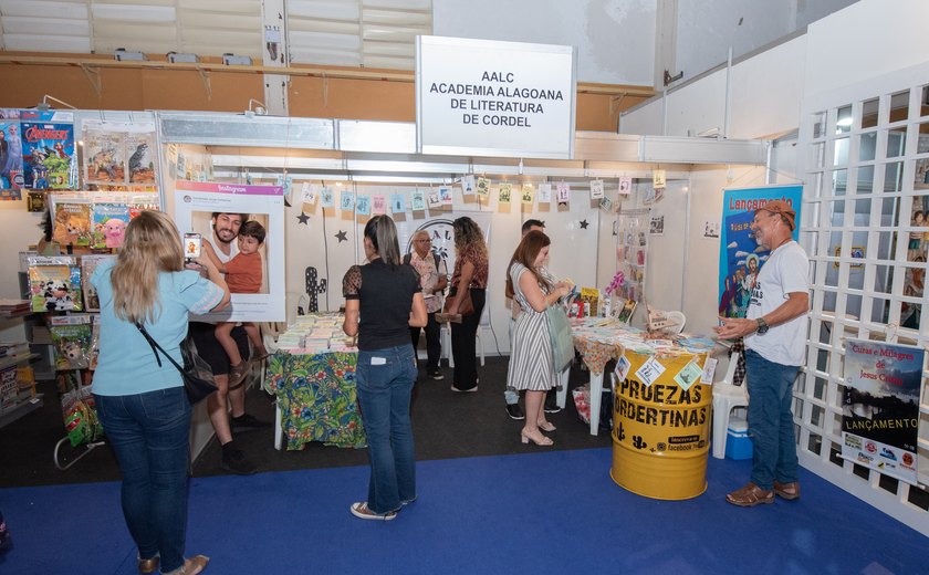 Literatura de Cordel é na 10º Bienal Internacional do Livro de Alagoas