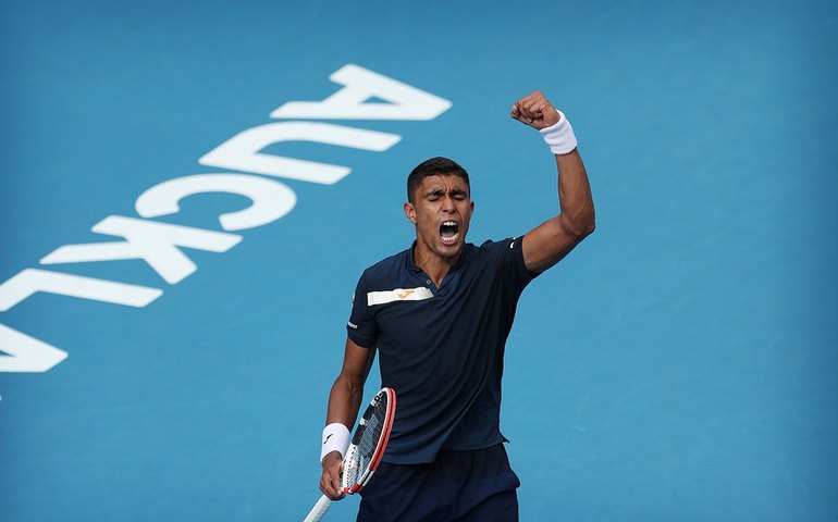 Brasileiros perdem no qualifying e Monteiro estreará contra Isner na Austrália