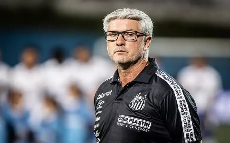 Odair Hellmann celebra retornos e reforços no Santos: 'Teremos boas opções'