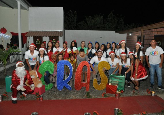 Prefeitura de Anadia entrega dois novos veículos para a Secretaria de Saúde