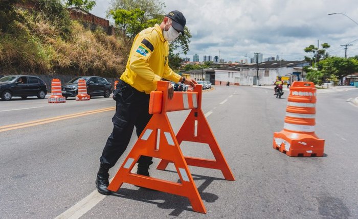 Equipes da SMTT vão garantir segurança viária de pedestres e controle do trânsito
