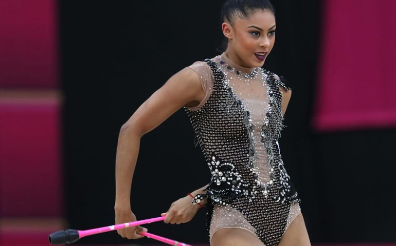 Bárbara Domingos fica em 11.º, resultado histórico, no Mundial de Ginástica Rítmica