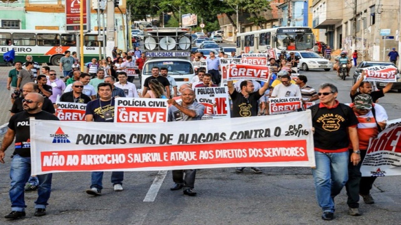 Governo mantém diálogo e apresenta nova proposta aos policiais civis