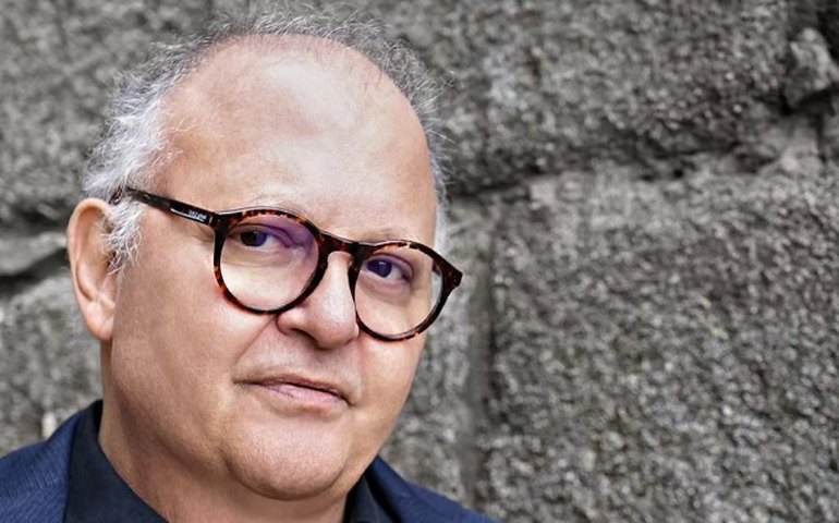 Guilherme Arantes vende tudo: cantor anuncia equipamentos e chácara de R$ 2 milhões