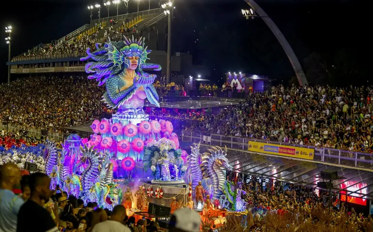 'Canalhas', 'ladrões' e 'ratos': Veja reclamações de escolas de samba do Rio sobre notas