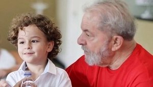 LULA E O NETO