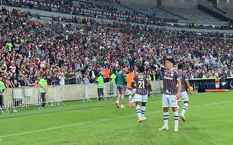 João Paulo defende pênalti, mas Cano marca e Santos perde do Fluminense no Maracanã