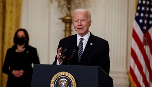 2021-05-17t184059z_1_lynxnpeh4g11e_rtroptp_4_eua-biden-envio-vacinas.jpg