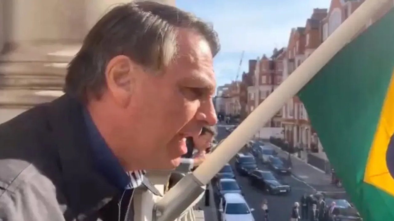 PT aciona TSE contra Bolsonaro por discurso com Tom Eleitoral em Londres