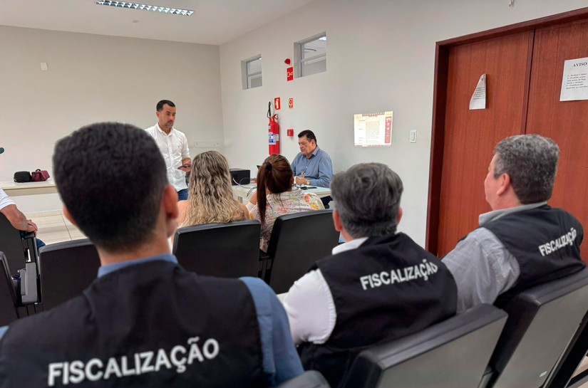 Equipe de fiscalização da Junta Comercial de Alagoas vistoria leilão em Arapiraca