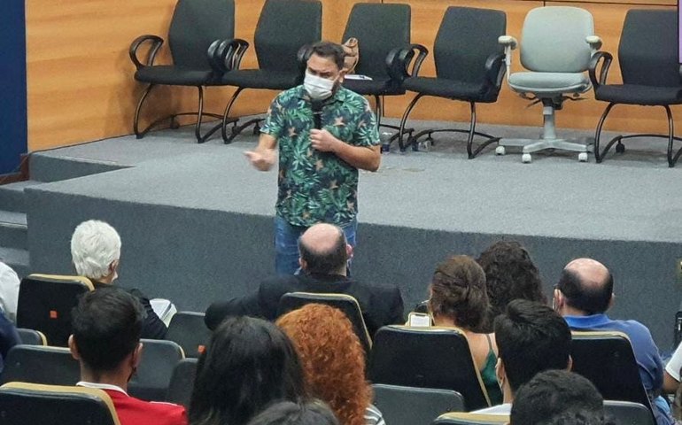 Professor Beto Brito articulou lei que vai favorecer milhares de estudantes alagoanos