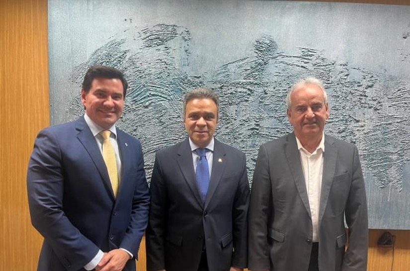 Vice-presidente do TCE/AL recebe visita do presidente da Atricon