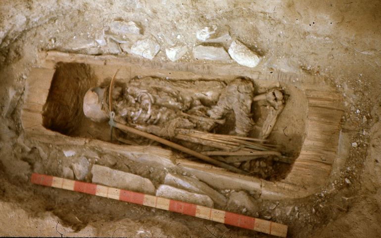 Desenterram na Sibéria sepultamento de um guerreiro cita com artefatos raríssimos (FOTOS)