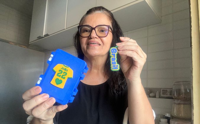 Paixão brasileira pelo futebol impulsiona pequenos negócios com criatividade, personalização e estratégia de mercado