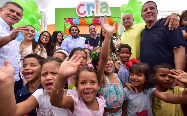 Governo entrega 28ª Creche Cria em Inhapi