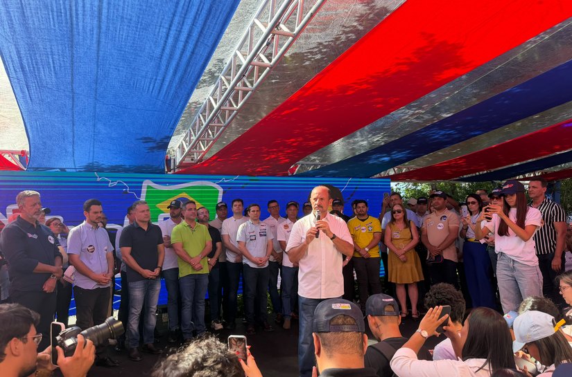 Antonio Albuquerque reúne multidão e principais lideranças políticas de Alagoas em lançamento de pré-candidaturas dele e de Nivaldo à reeleição