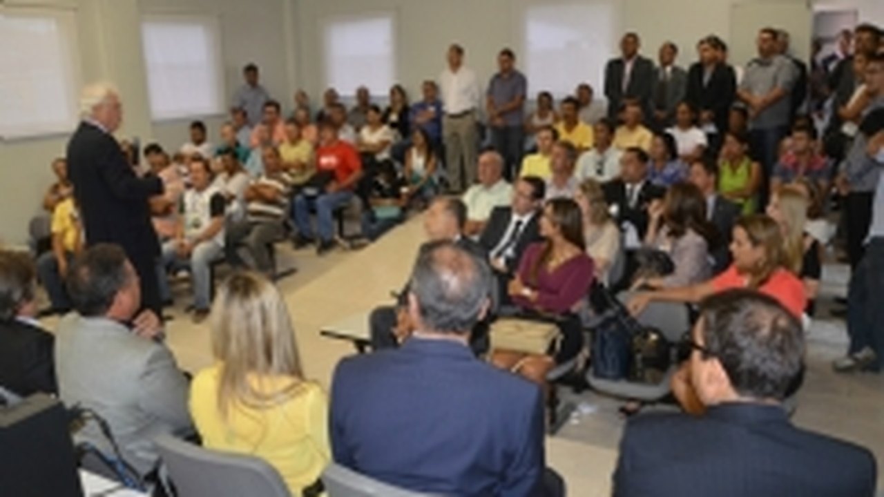 Viçosa recebe ato público em defesa da atuação do promotor de Justiça