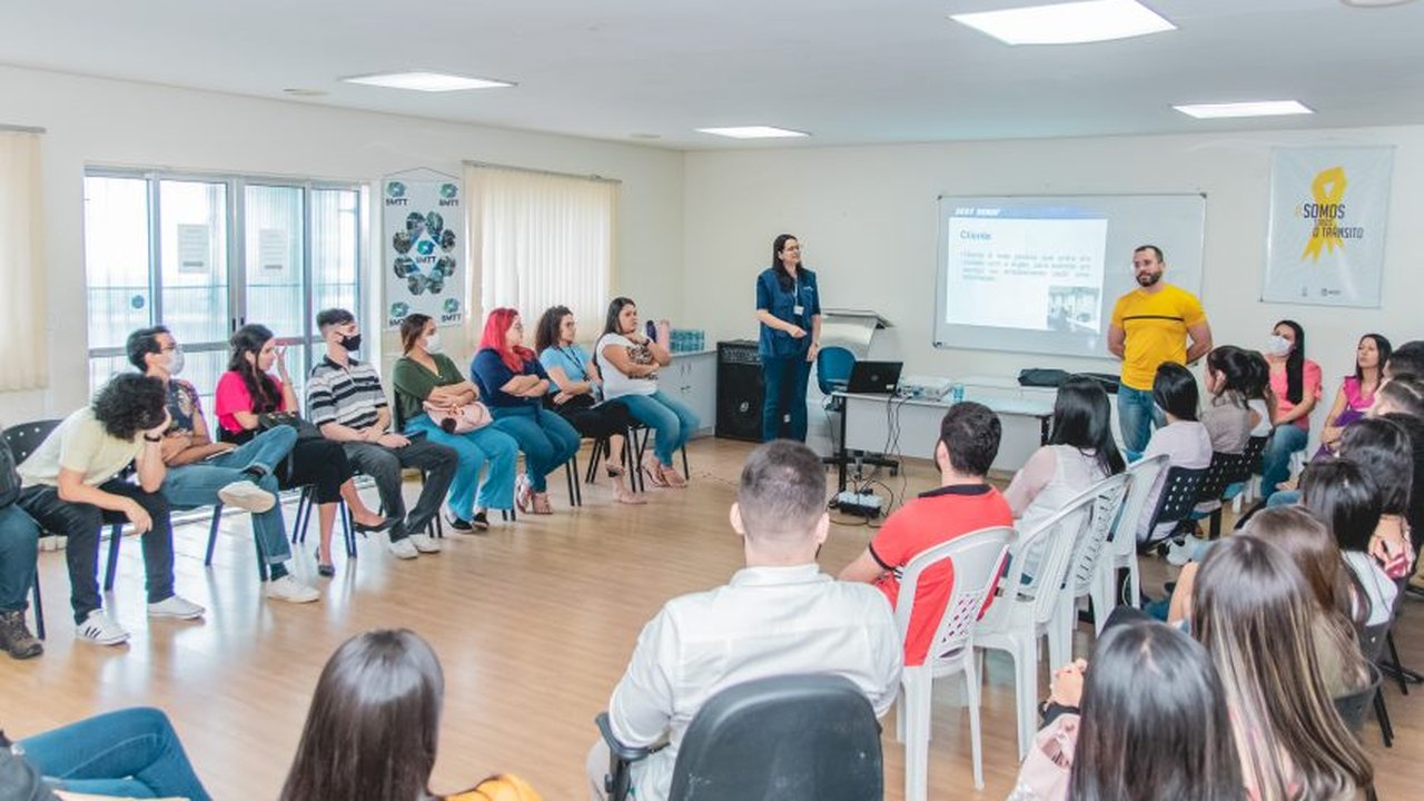 SMTT promove palestra voltada para os estagiários do órgão