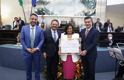 Secretária da Fazenda é agraciada com o título de cidadã honorária de Alagoas