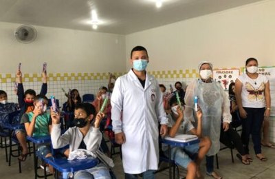  Prefeitura de Santana leva ações em saúde bucal para alunos da Escola São Cristóvão