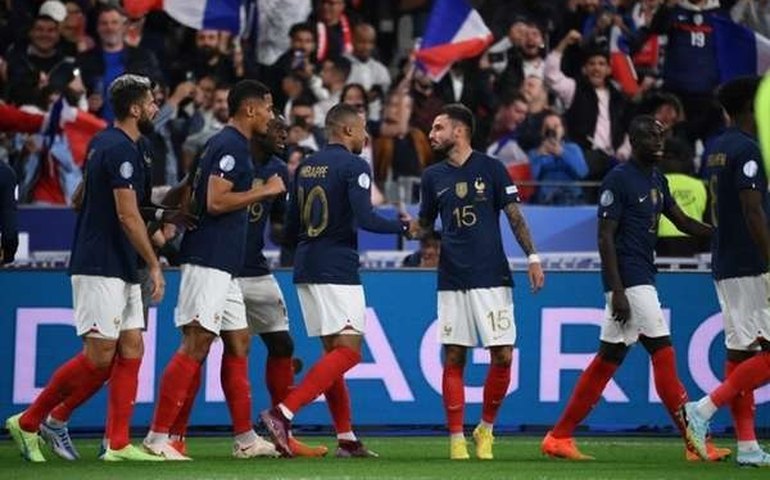 França bate Áustria e se salva na Liga das Nações; De Bruyne lidera vitória belga