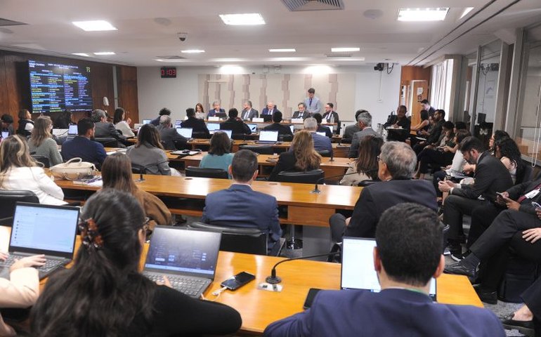 Política Nacional das Artes é tema de debate na Câmara; assista