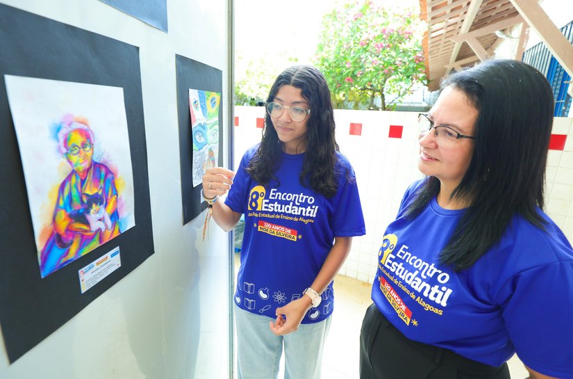 Estudantes das Redes Estadual levam  cor, movimento e muito conhecimento no primeiro dia do Encontro Estudantil 2025