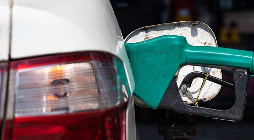 Após novo corte da Petrobras, gasolina fica R$ 0,25 mais barata nas distribuidoras / Foto: Foto: Edu Garcia/R7
