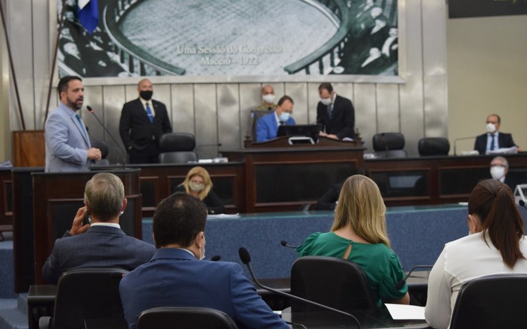 Aprovado, em 1º turno, projeto que institui a Política Estadual de Prevenção ao Câncer Bucal