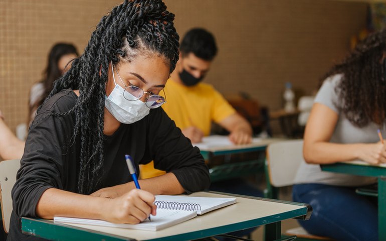 Enem: graduados veem a prova como opção para mudar de área