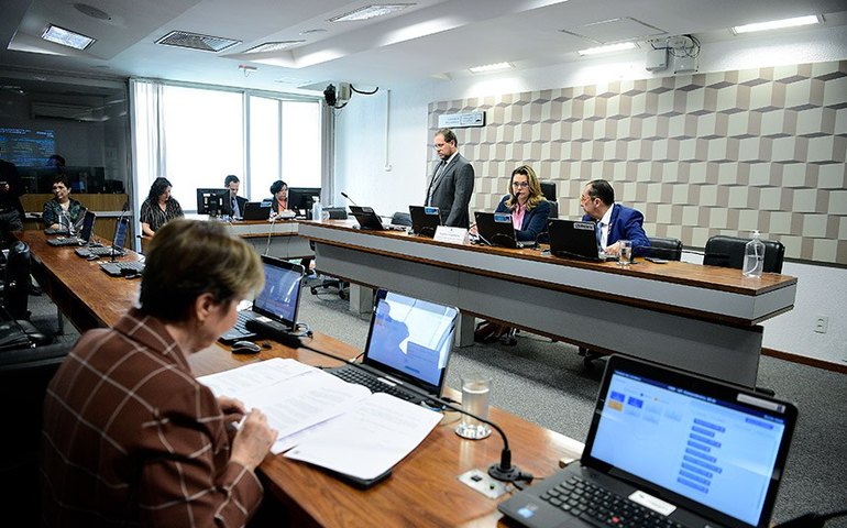 ONU alerta que Rafah, na fronteira com Egito, poderá abrigar metade dos 2,2 mi de palestinos