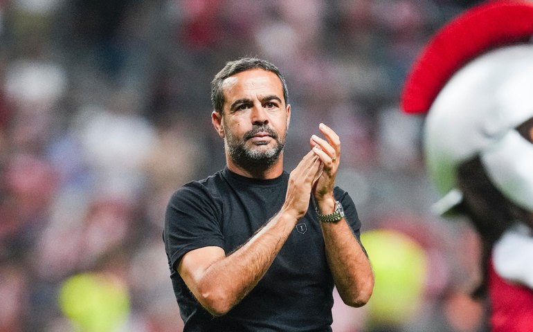 Artur Jorge recusa o Botafogo e vai permanecer no Braga, diz imprensa portuguesa