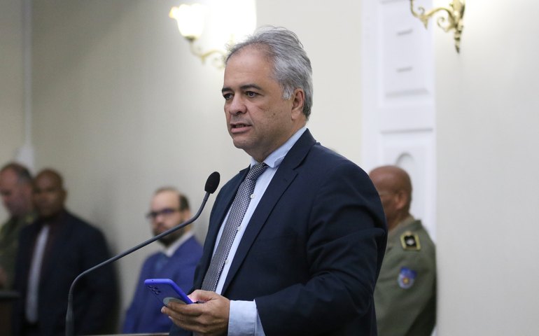 Silvio Camelo solicita celeridade na apreciação do projeto de precatórios do Fundef