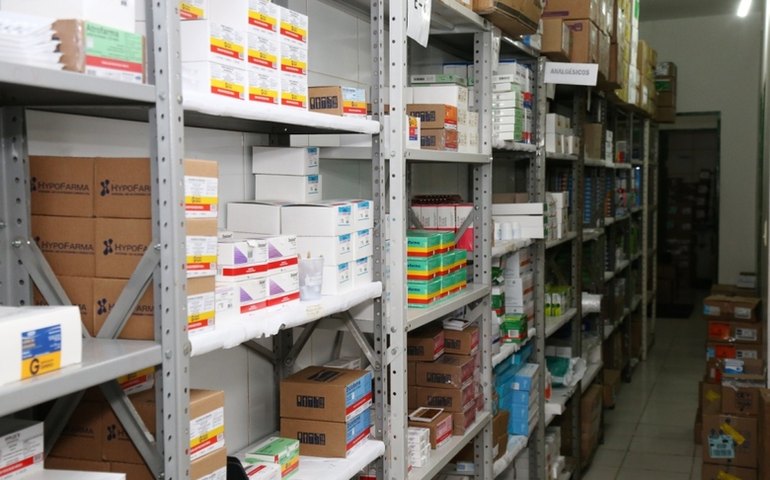 Prefeitura garante compra de 1,5 milhão em medicamentos e materiais para unidades de saúde