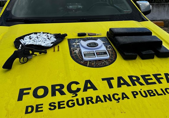 Polícia Militar apreende arma de fogo e cerca de 4,5Kg de maconha em São Sebastião