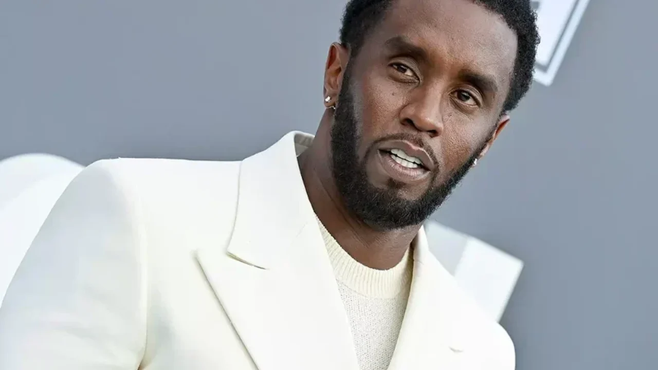 Rapper Diddy é atacado com faca dentro de sua cela na prisão, diz site
