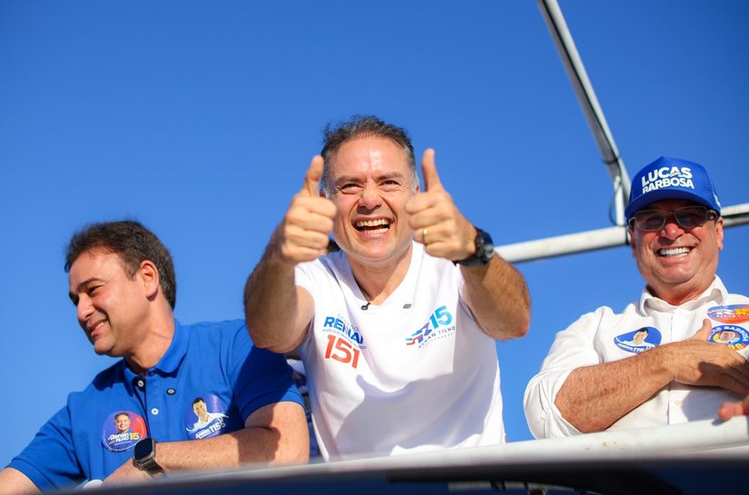 Renan Filho abre campanha em Arapiraca: 'É hora de um novo salto para o futuro'