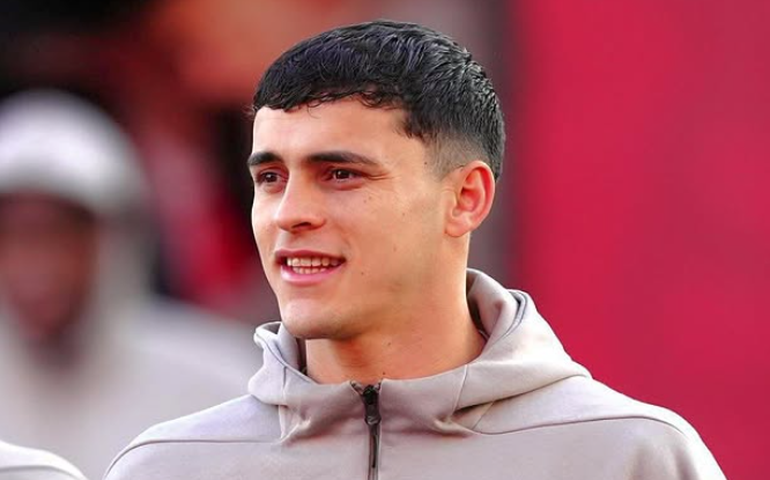 Sosa exalta chegada ao Palmeiras em apresentação: 'Passo muito grande para a minha carreira'