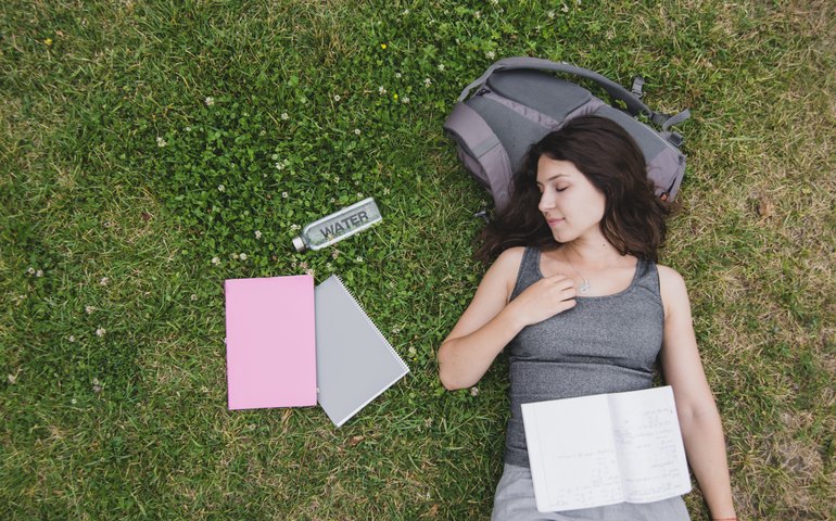 Férias sem culpa: como estudantes podem praticar o autocuidado?