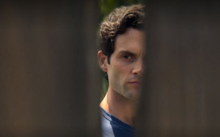 Netflix anuncia estreia da 3ª temporada de &#8216;You&#8217; e revela nome do bebê de Joe