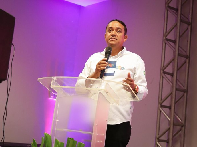 Rodrigo Buarque aposta no alinhamento de estratégias para avanço do SUS no Brasil