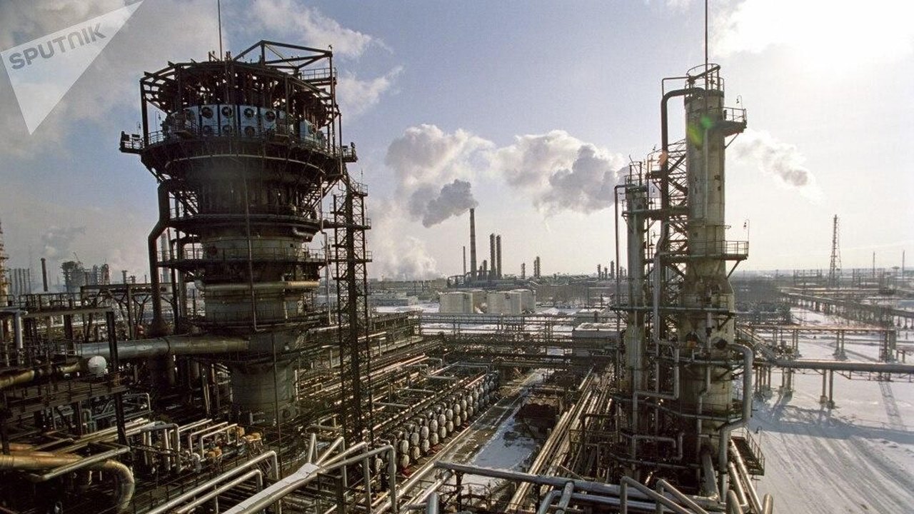 Ucrânia retoma ataques contra refinarias de petróleo russas, afirma vice-primeiro-ministro