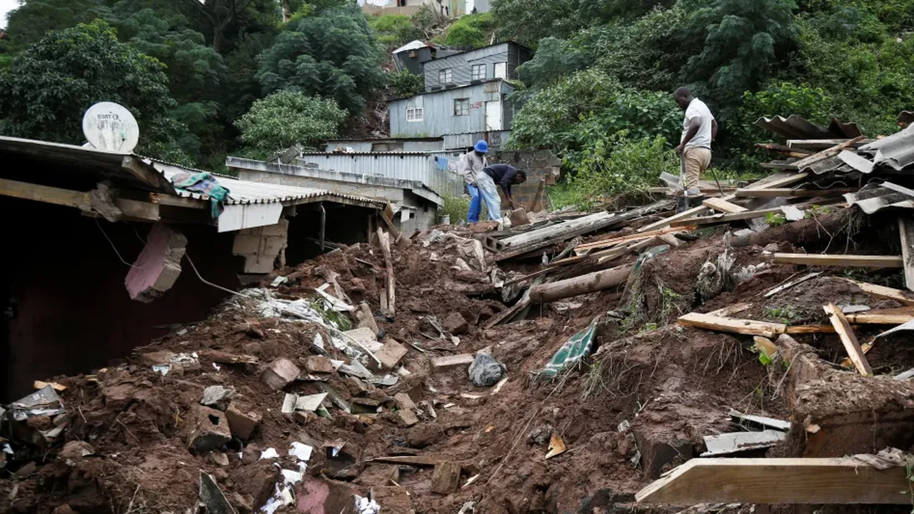Pelo menos 169 pessoas morrem durante temporada de chuvas na África Oriental; fotos