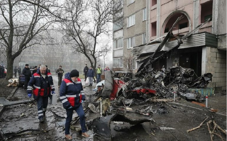 Queda de helicóptero mata ministro do Interior da Ucrânia e outras 17 pessoas