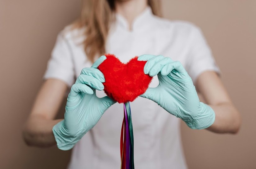 Dia Mundial do Coração: 5 dicas de saúde bucal para prevenir o risco de infarto