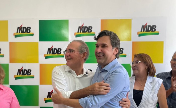Calheiros e Isnaldo Bulhões na convenção estadual do MDB em Maceió