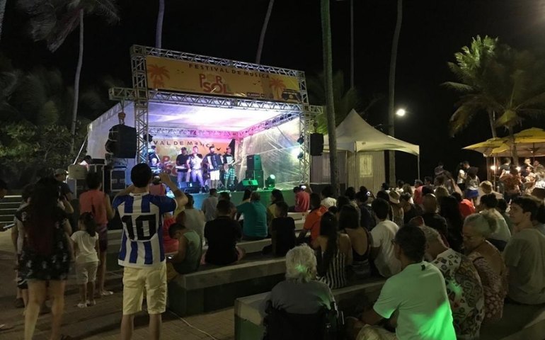 Pôr do Sol Cultural anima mais um final de semana na orla de Maceió
