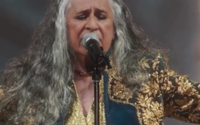 Fãs reclamam de preços e problemas para comprar ingressos para shows de Maria Bethânia