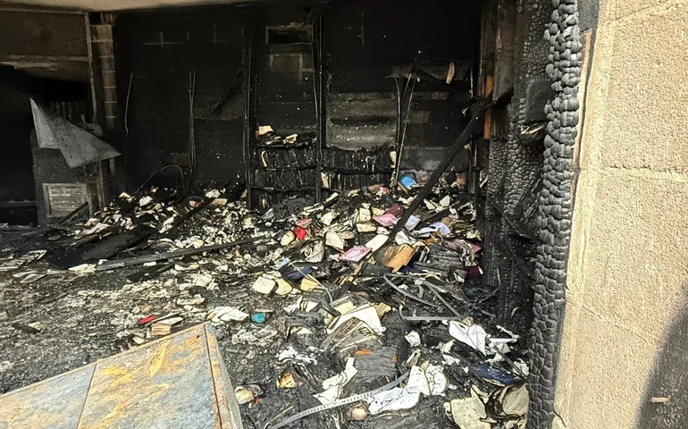 FBI diz que suspeito de incêndio criminoso alvejou sinagoga do Mississippi porque é uma casa de culto judaica