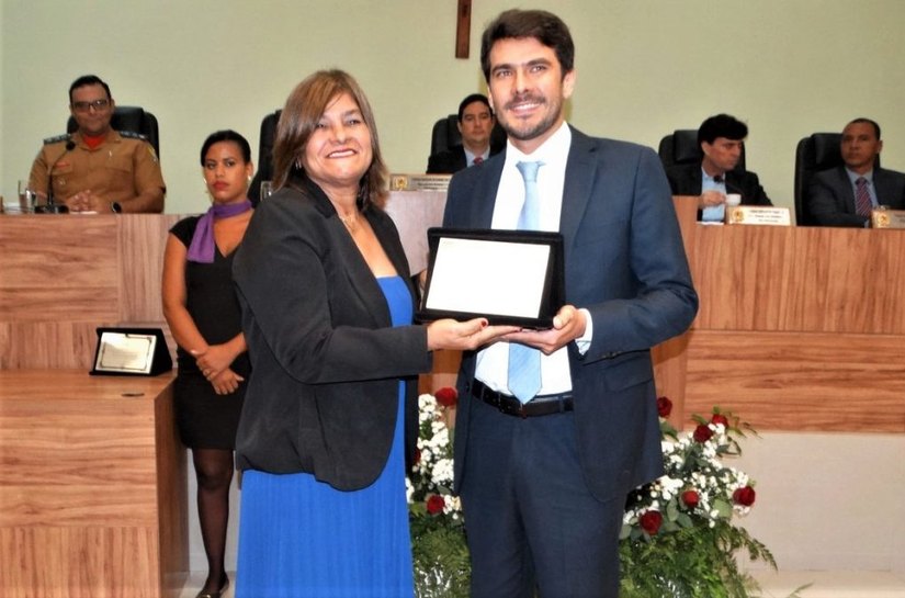Procurador Municipal Diego Leão recebe título de cidadão penedense